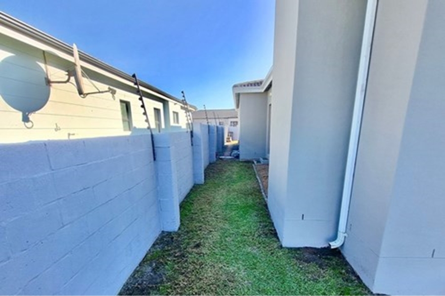 3 Bedroom Property for Sale in Fairview Golf Estate Western Cape